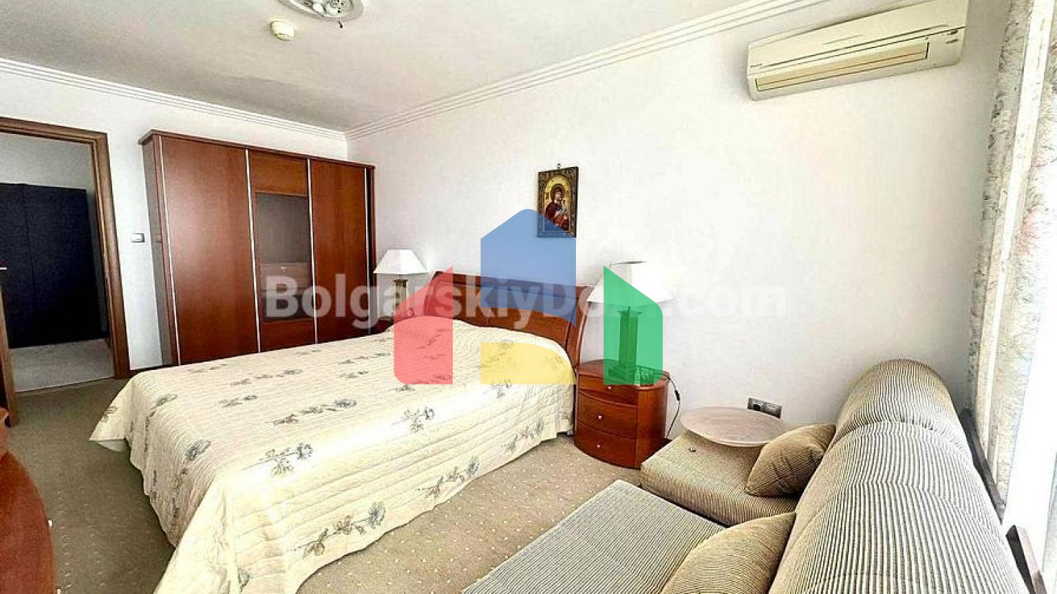 Двокімнатна квартира в Емеральд