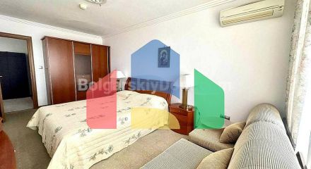 Двокімнатна квартира в Емеральд