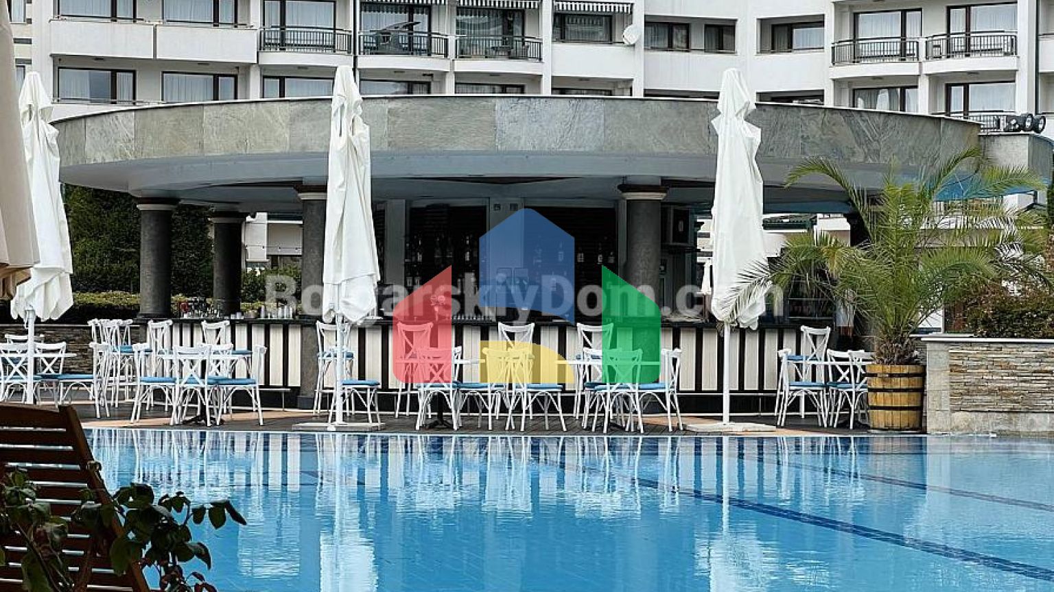 Квартира-студія в Емеральд