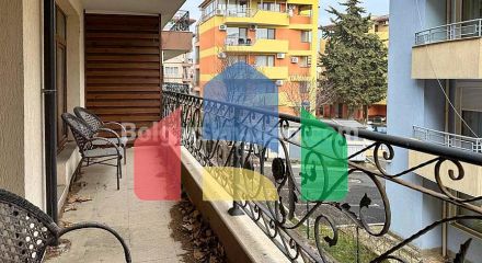 Двокімнатна квартира в Річ 3