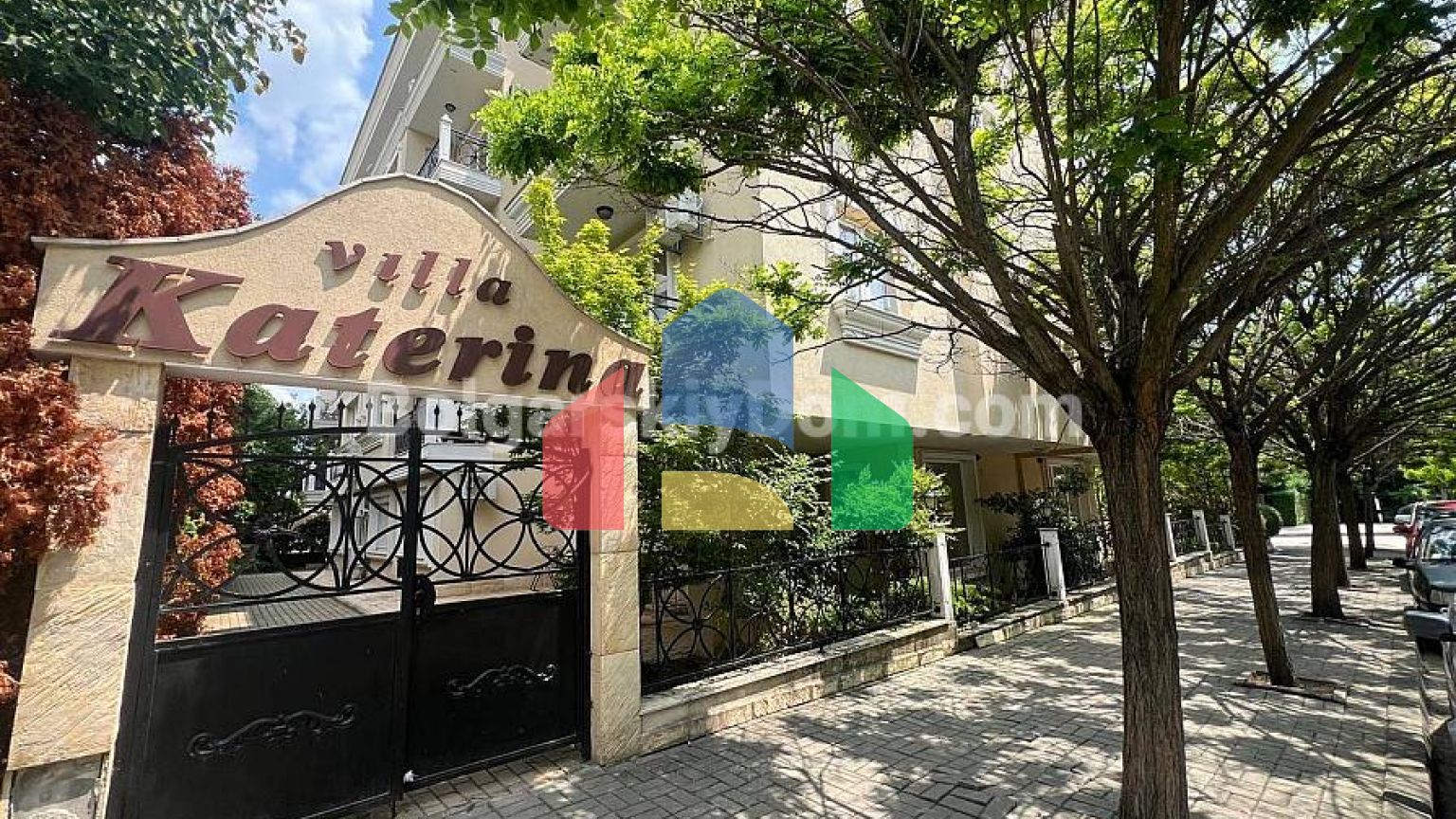 Двокімнатна квартира в Вілла Катерина