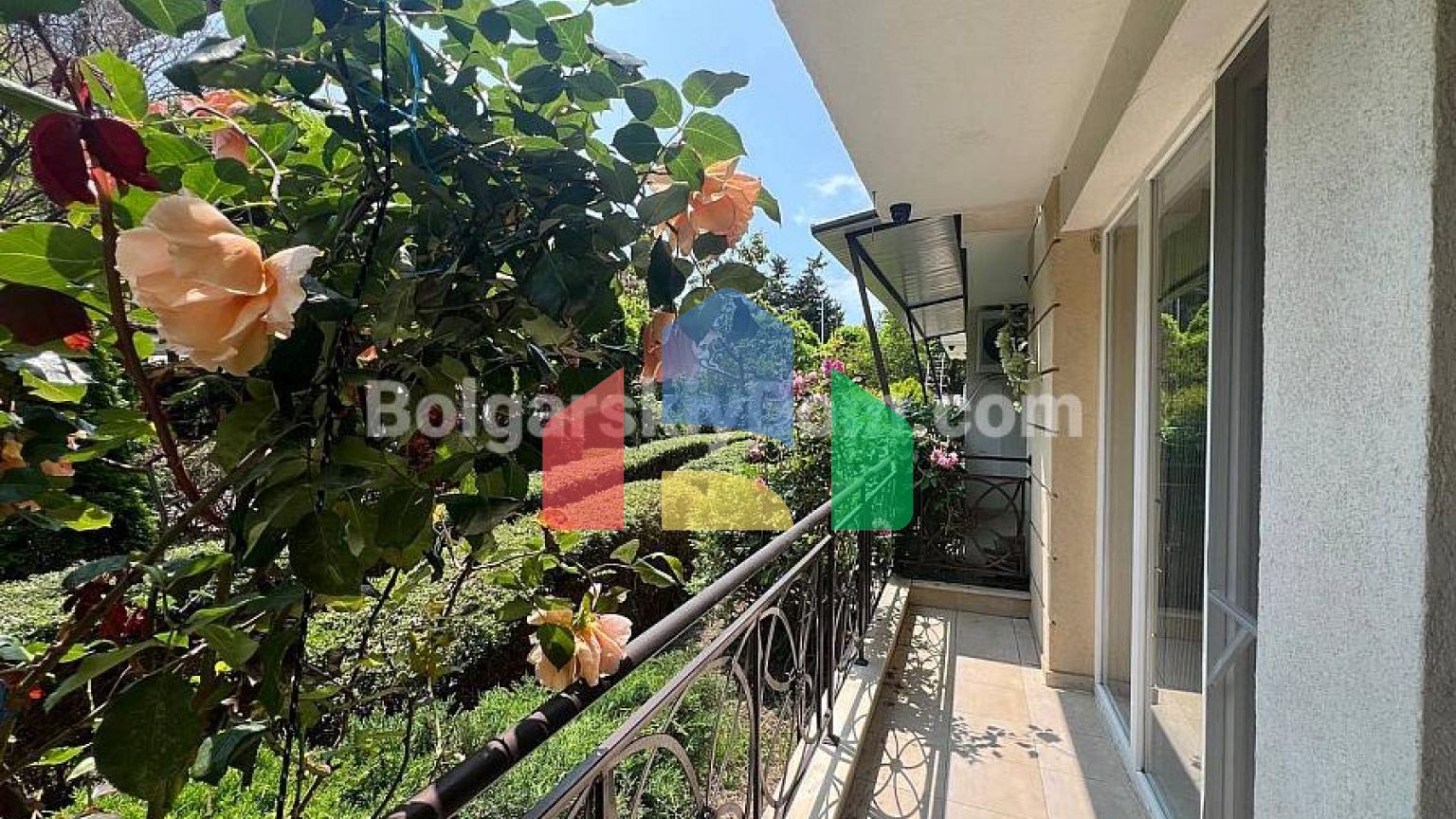 Двокімнатна квартира в Вілла Катерина