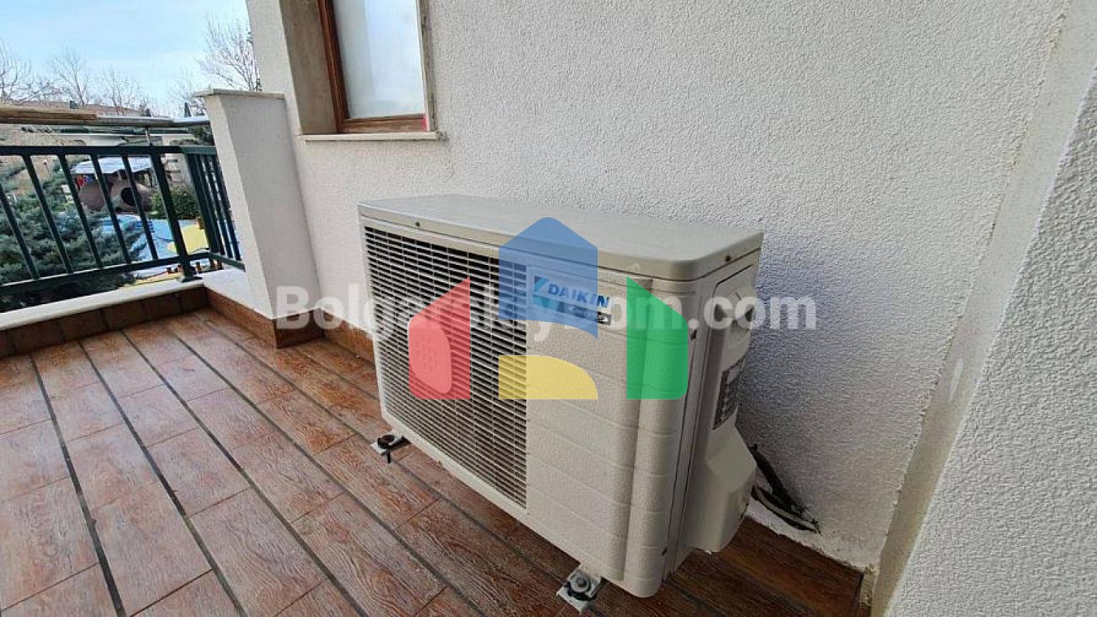 Трикімнатна квартира в Емеральд Резорт