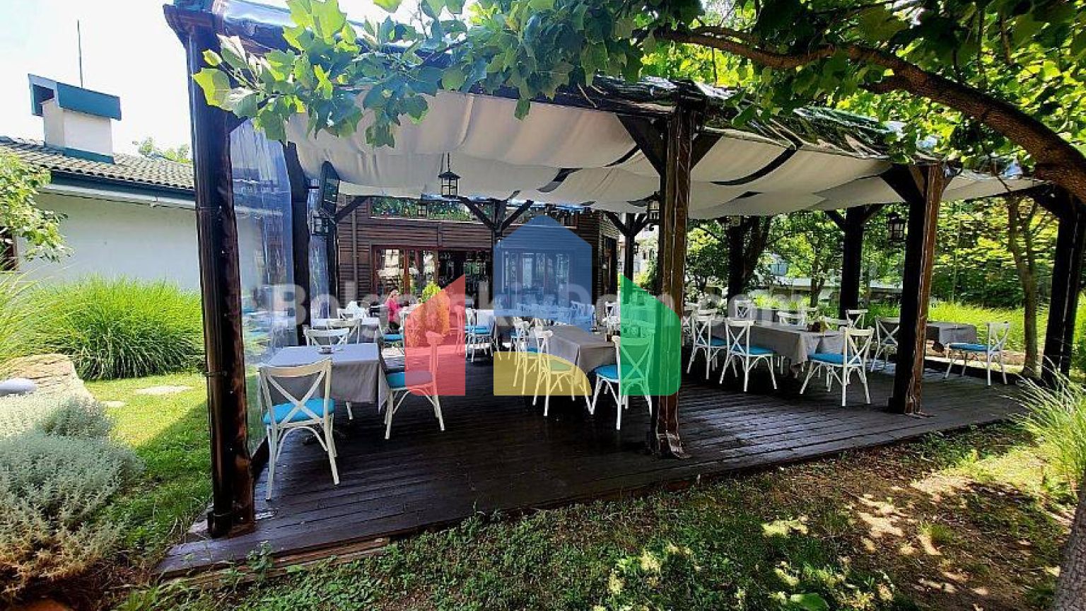 Трикімнатна квартира в Емеральд Резорт