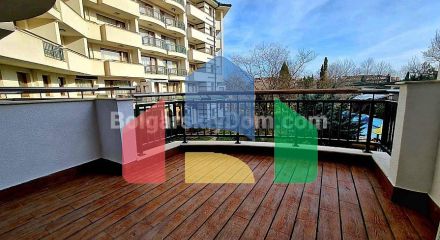 Трикімнатна квартира в Емеральд Резорт