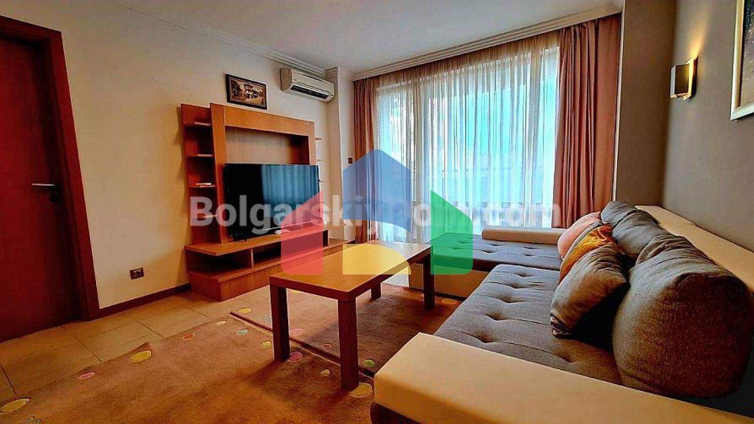 Трикімнатна квартира в Емеральд Резорт