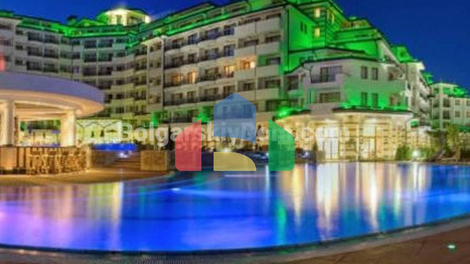 Трикімнатна квартира в Емеральд Резорт