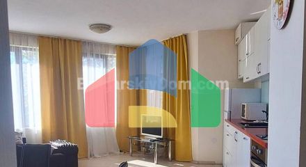 Two-bedroom apartment in Rich 2