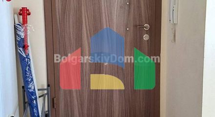 Трикімнатна квартира в Річ 2