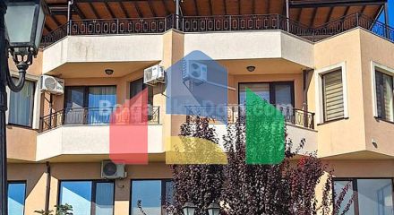 Трикімнатна квартира в Річ 2