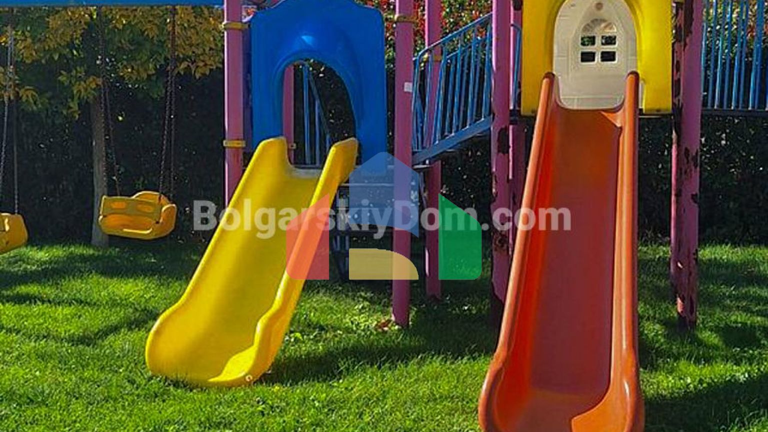 Трикімнатна квартира в Річ 2