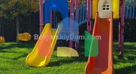 Трикімнатна квартира в Річ 2