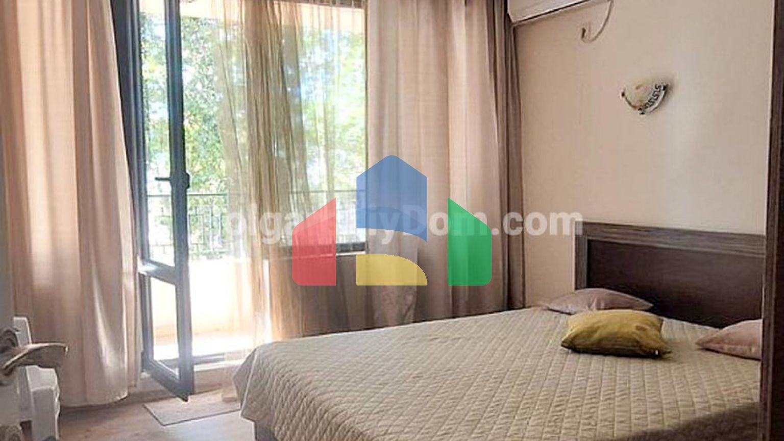 Трикімнатна квартира в Річ 2