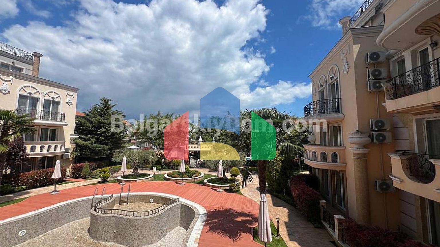 Двокімнатний апартамент в Мелія 8