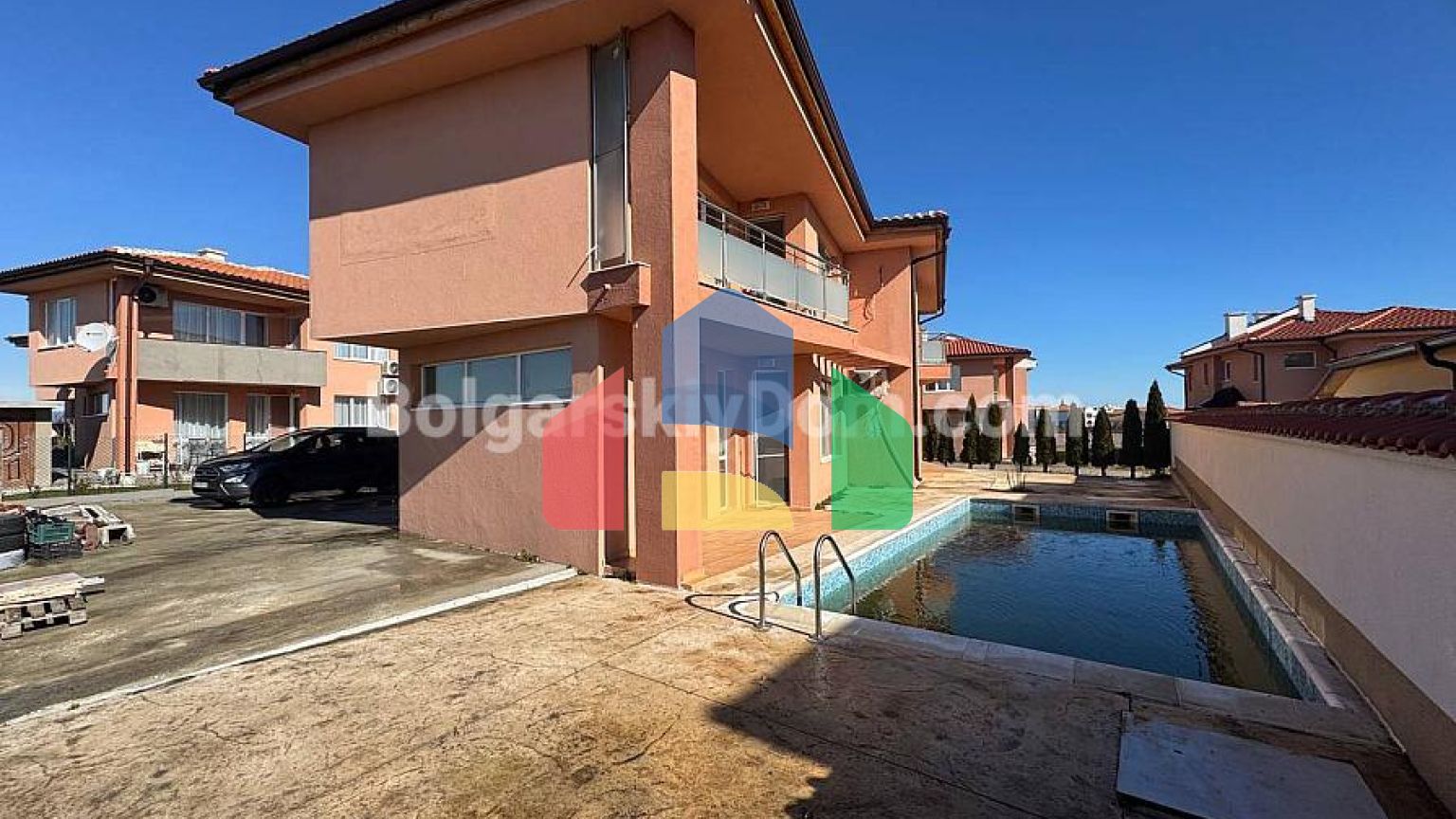 Будинок у Равді