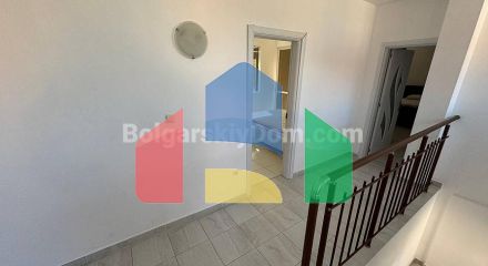 Будинок у Равді