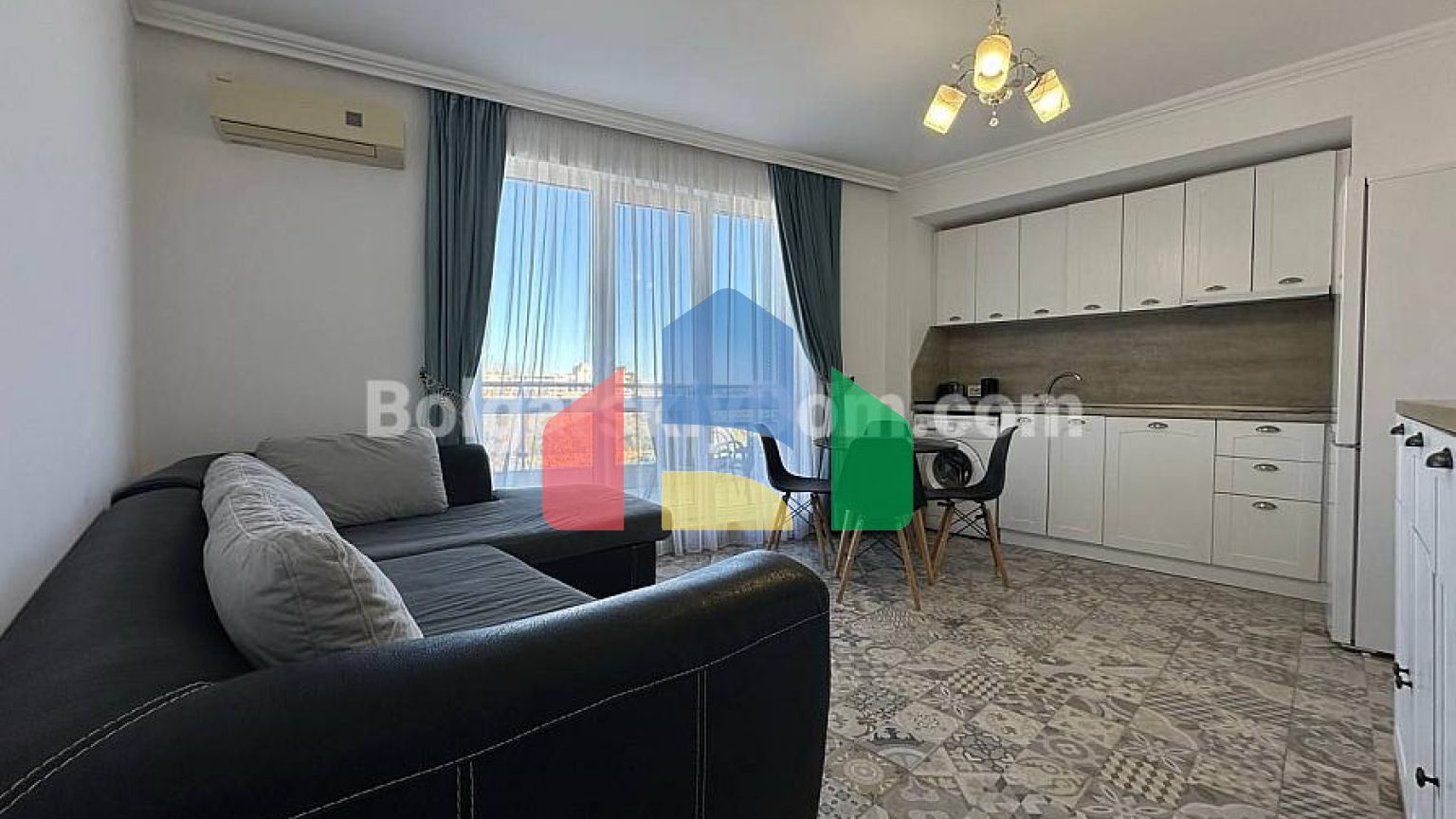 Двухкомнатная квартира в Равде