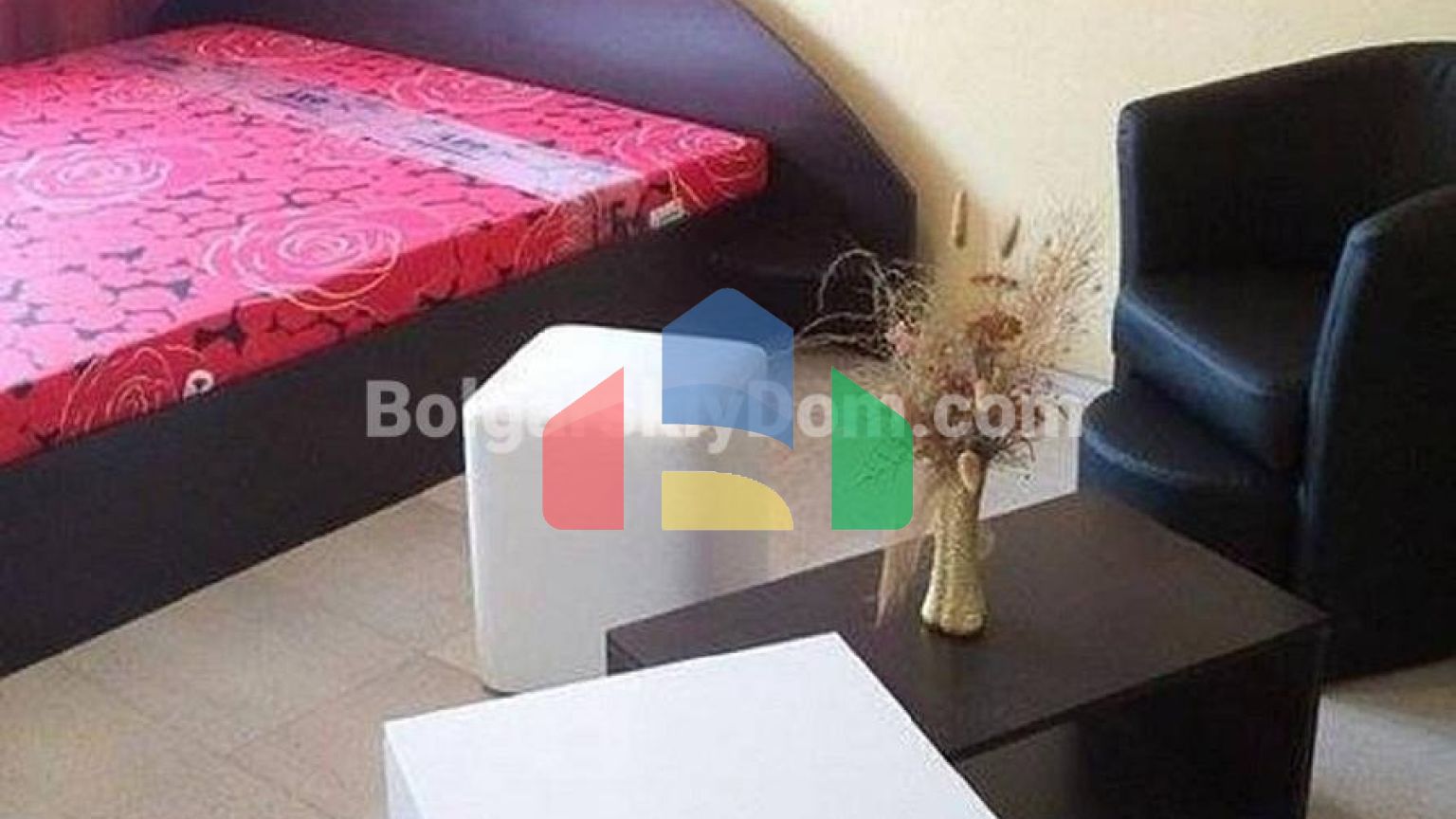 Гостьовий будинок в Равді