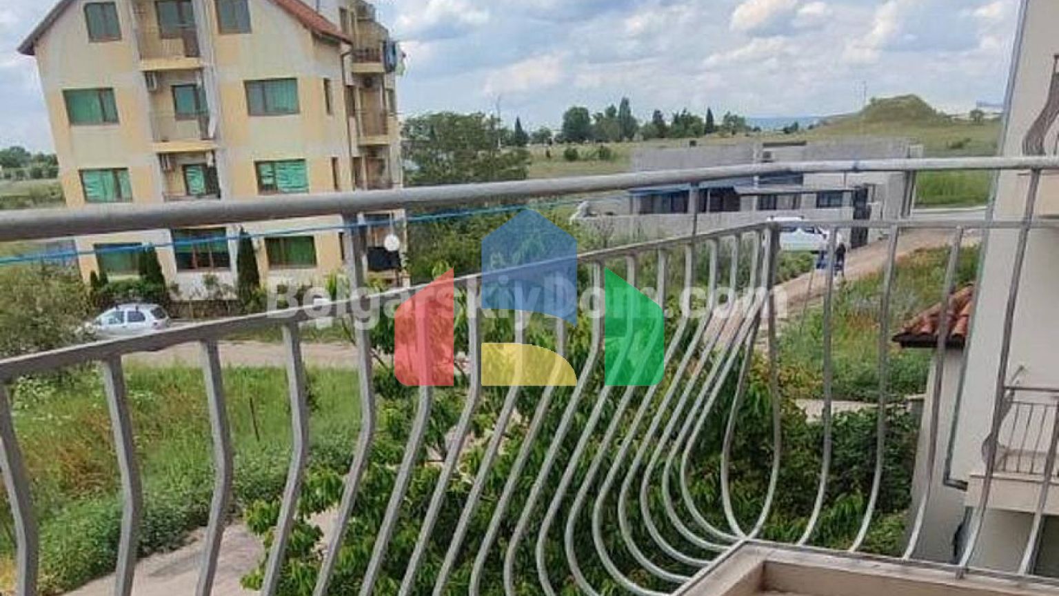 Гостьовий будинок в Равді