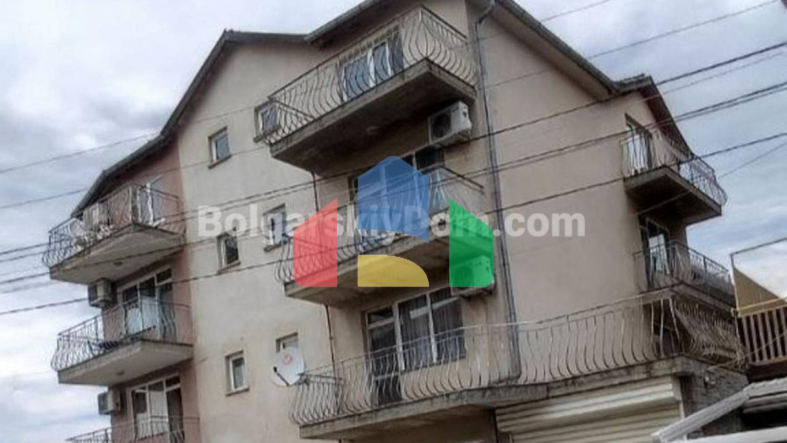 Гостьовий будинок в Равді