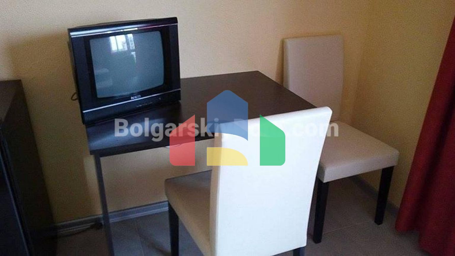 Гостьовий будинок в Равді