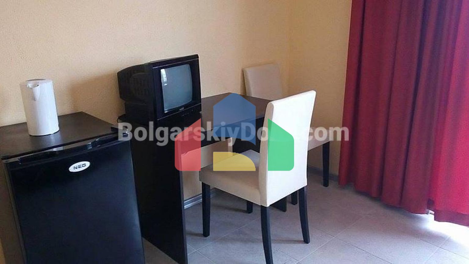 Гостьовий будинок в Равді