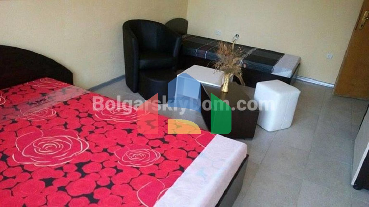 Гостьовий будинок в Равді