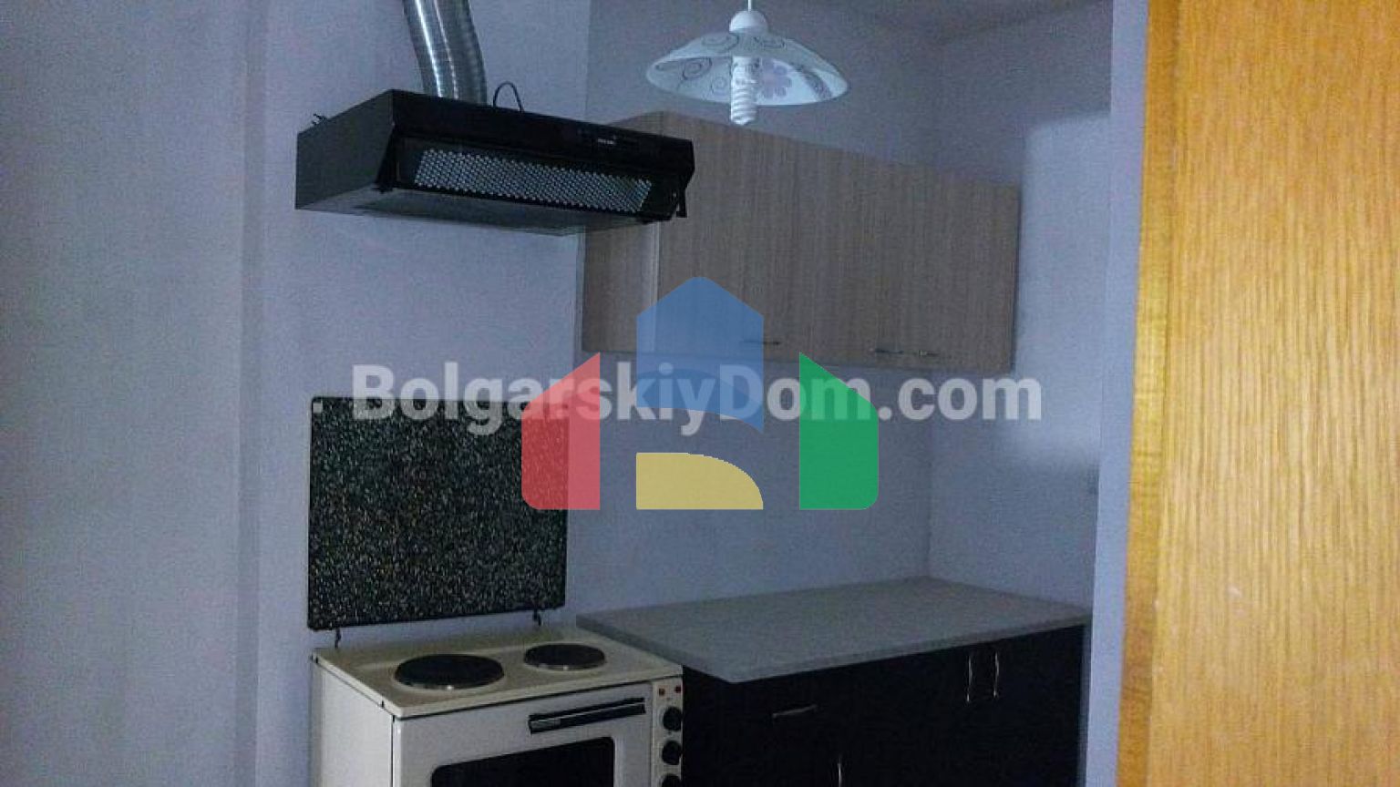 Гостьовий будинок в Равді