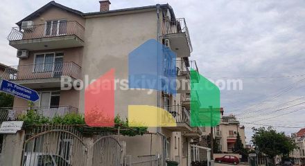 Гостьовий будинок в Равді