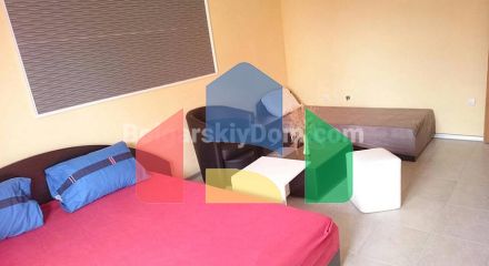 Гостьовий будинок в Равді