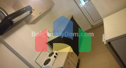 Гостьовий будинок в Равді