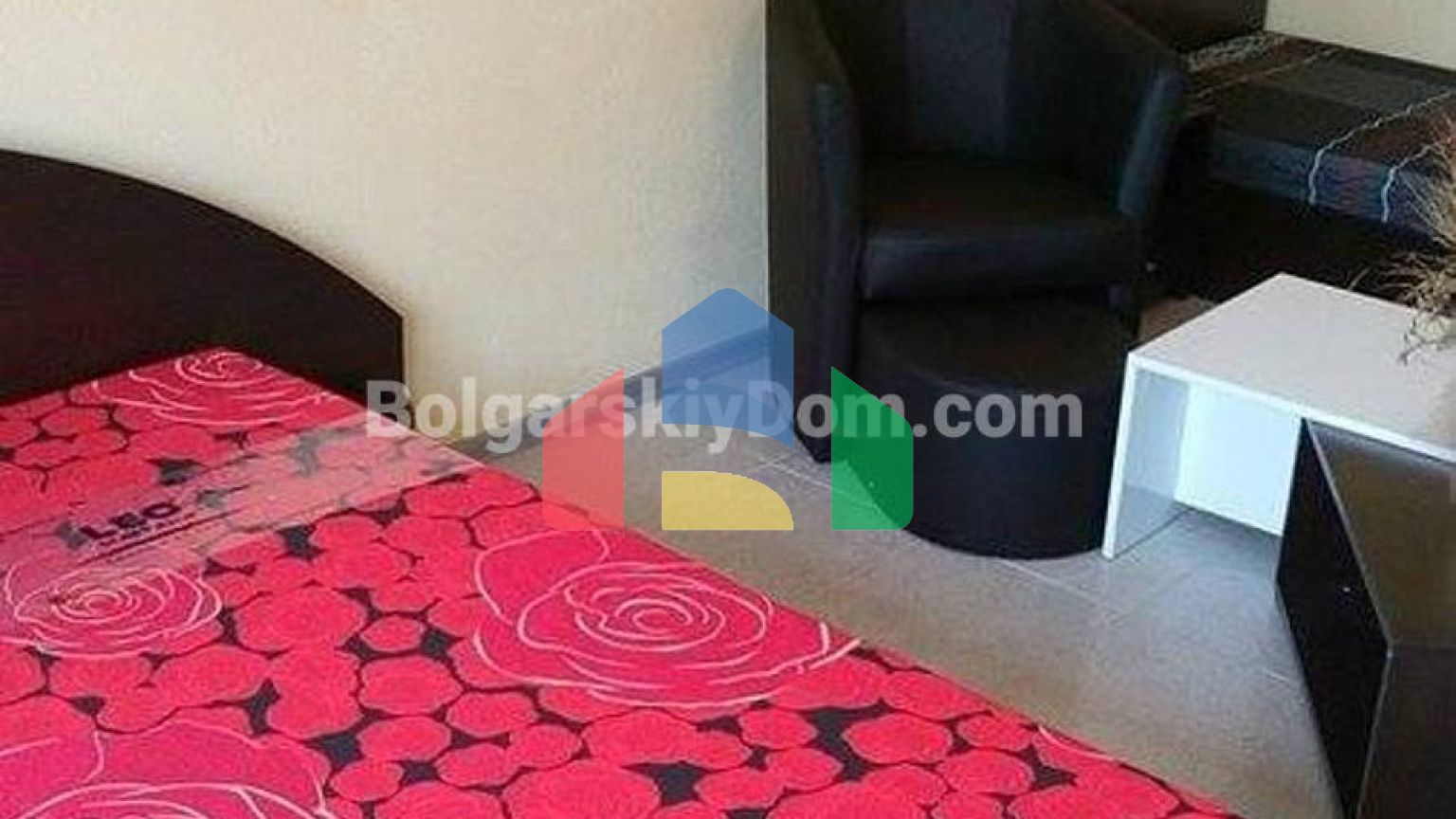 Гостьовий будинок в Равді