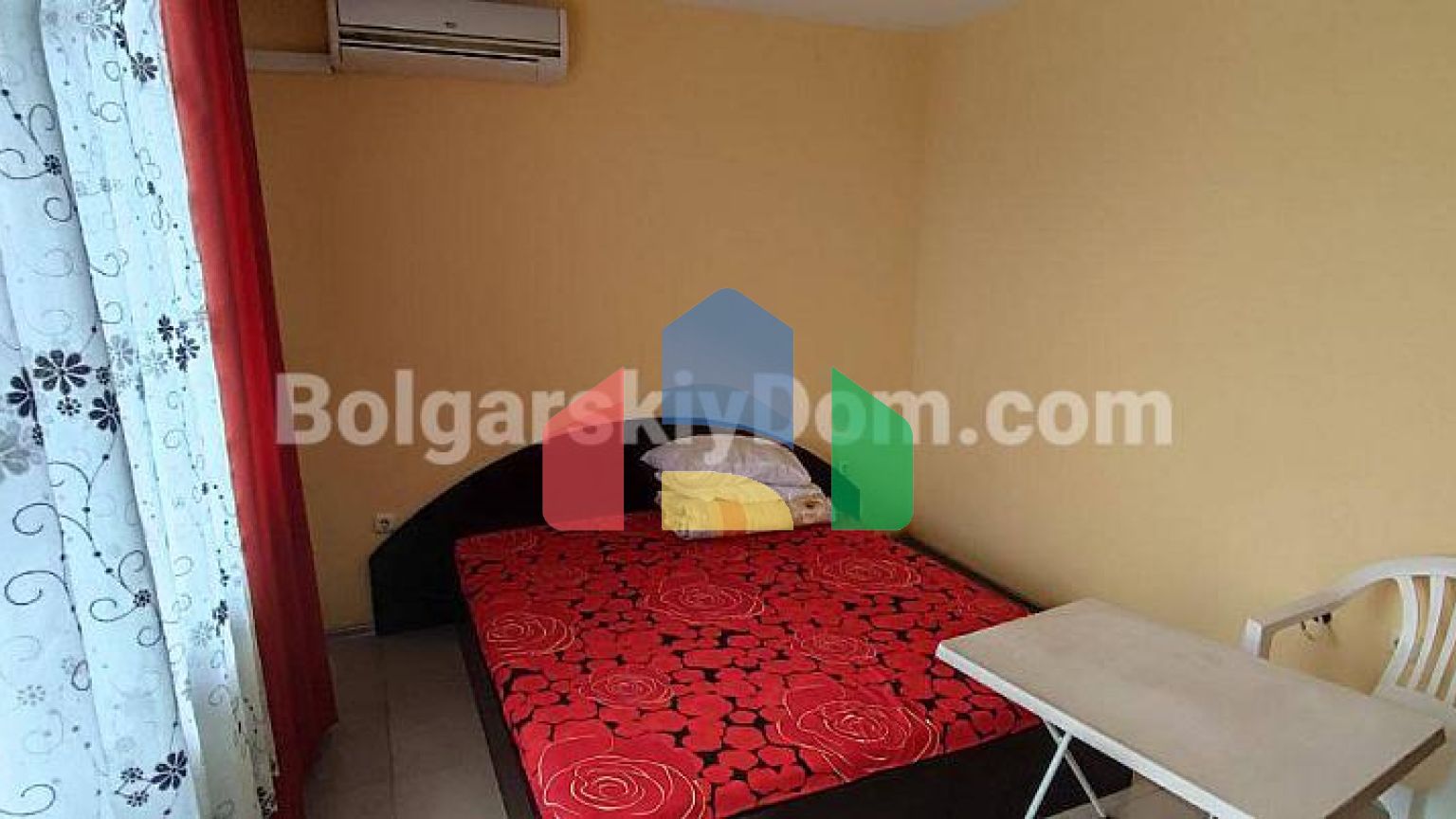 Гостьовий будинок в Равді