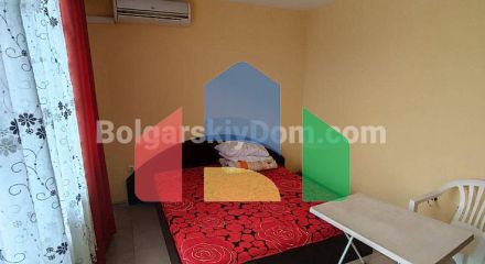 Гостьовий будинок в Равді