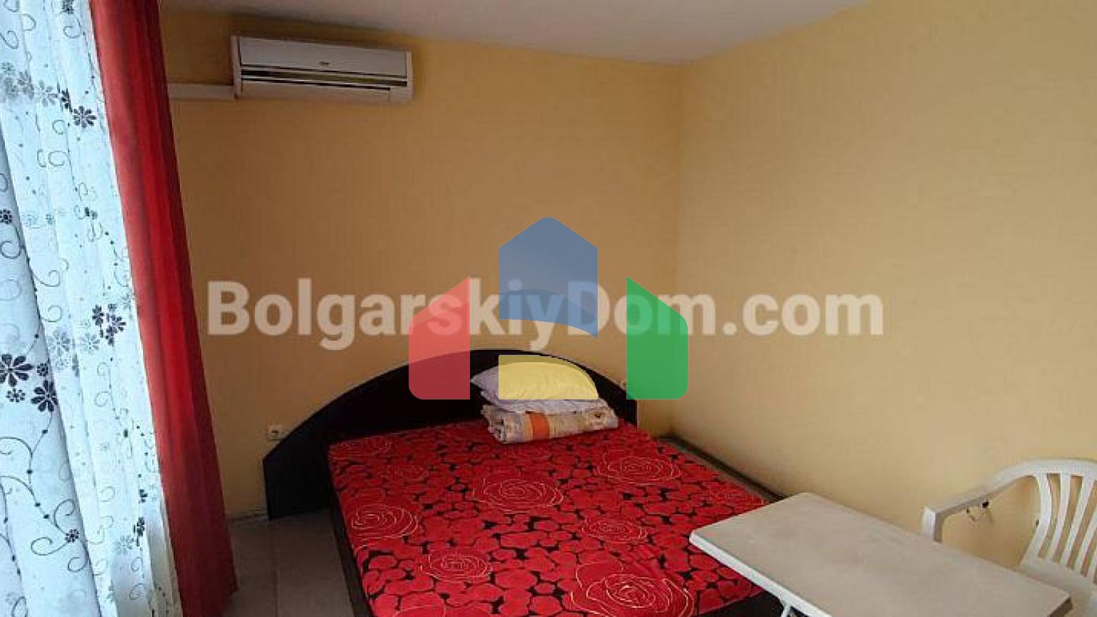 Гостьовий будинок в Равді