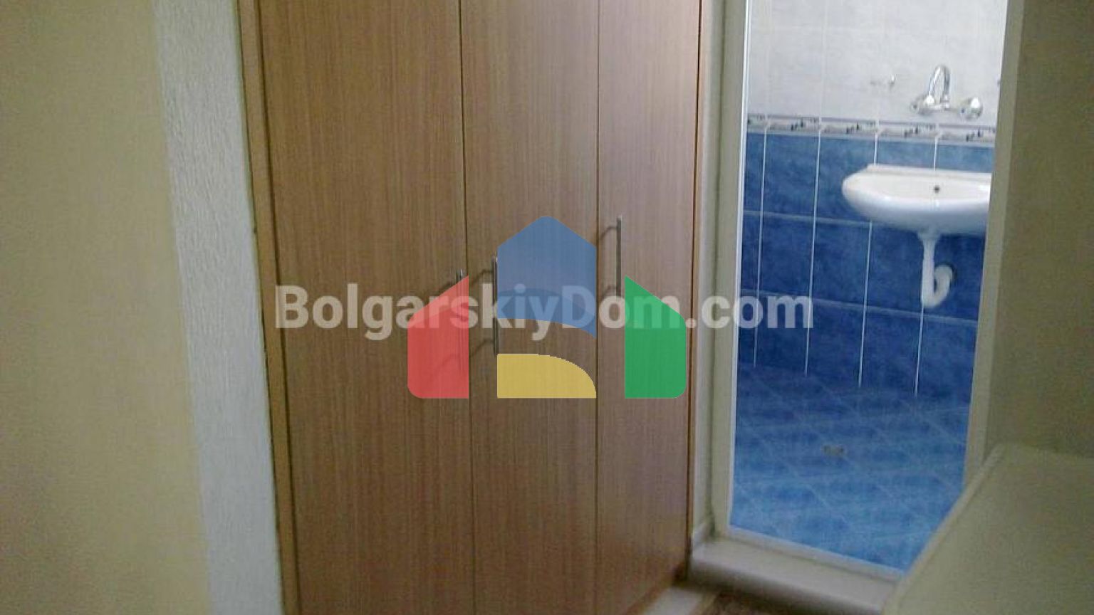 Гостьовий будинок в Равді