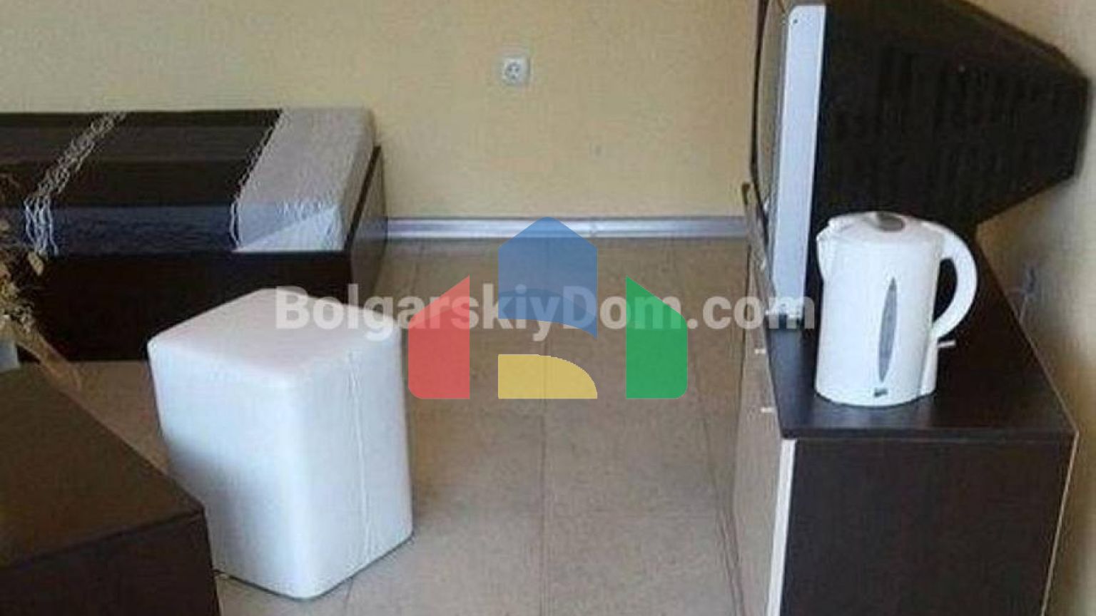 Гостьовий будинок в Равді