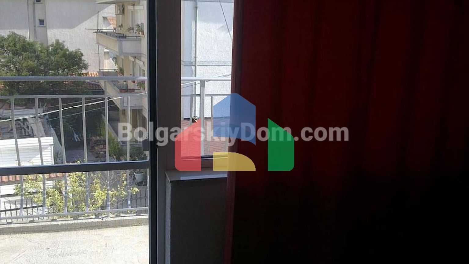 Гостьовий будинок в Равді