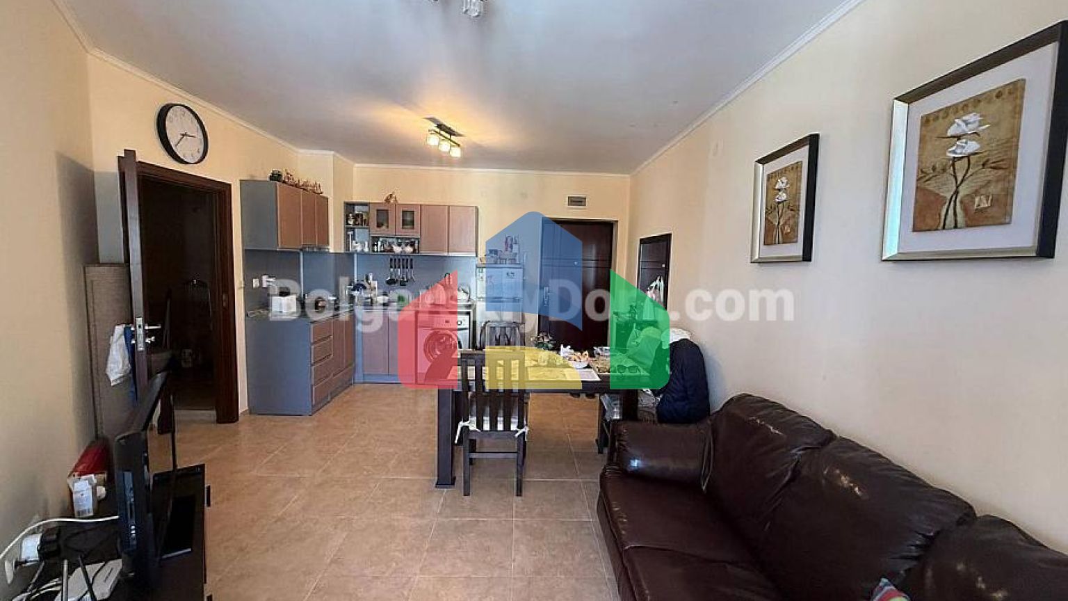 Трехкомнатная квартира в Аполлон 5