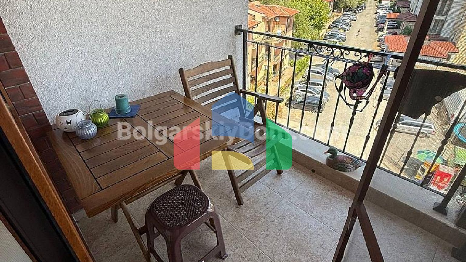 Трехкомнатная квартира в Аполлон 5