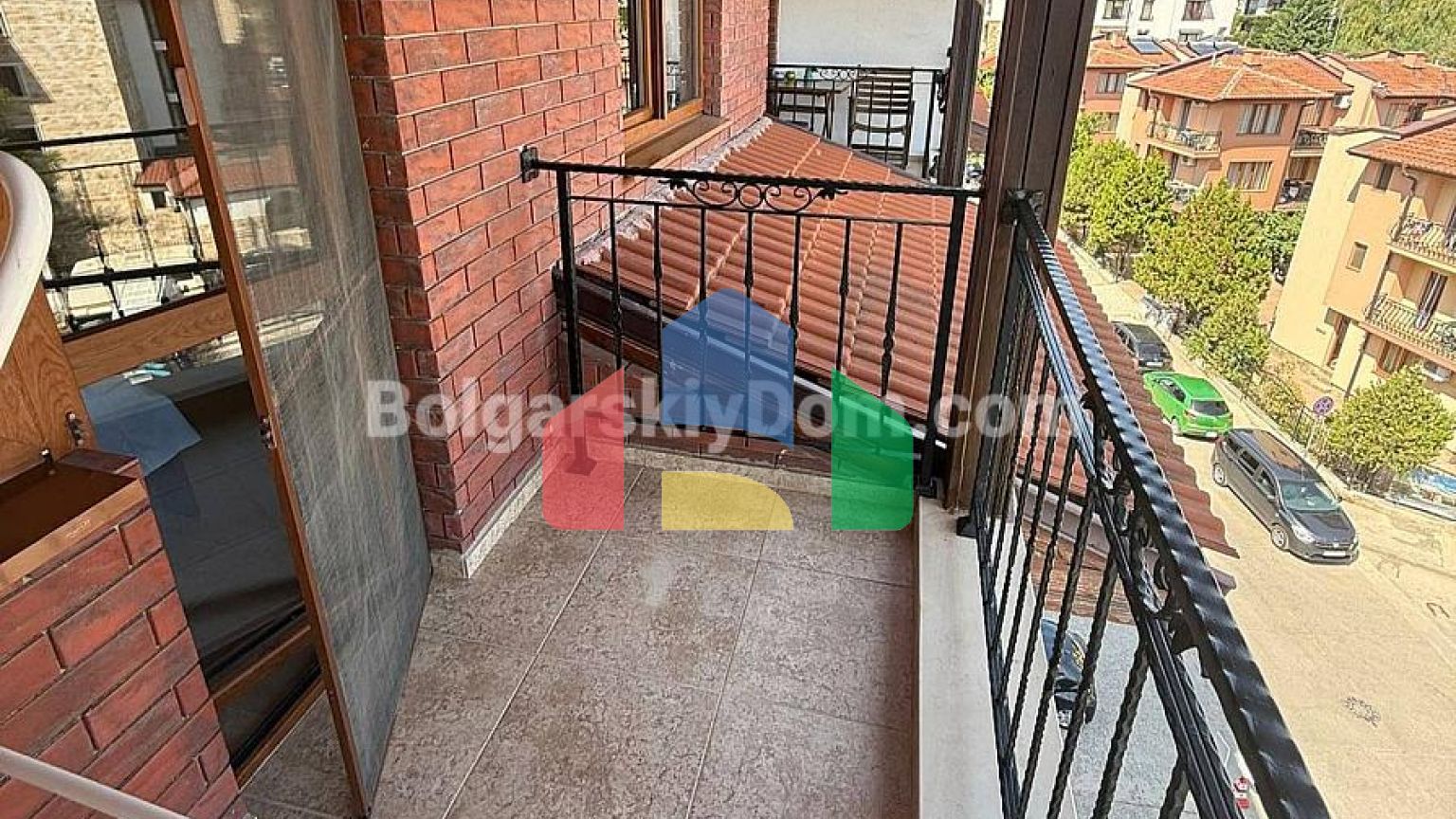 Трехкомнатная квартира в Аполлон 5