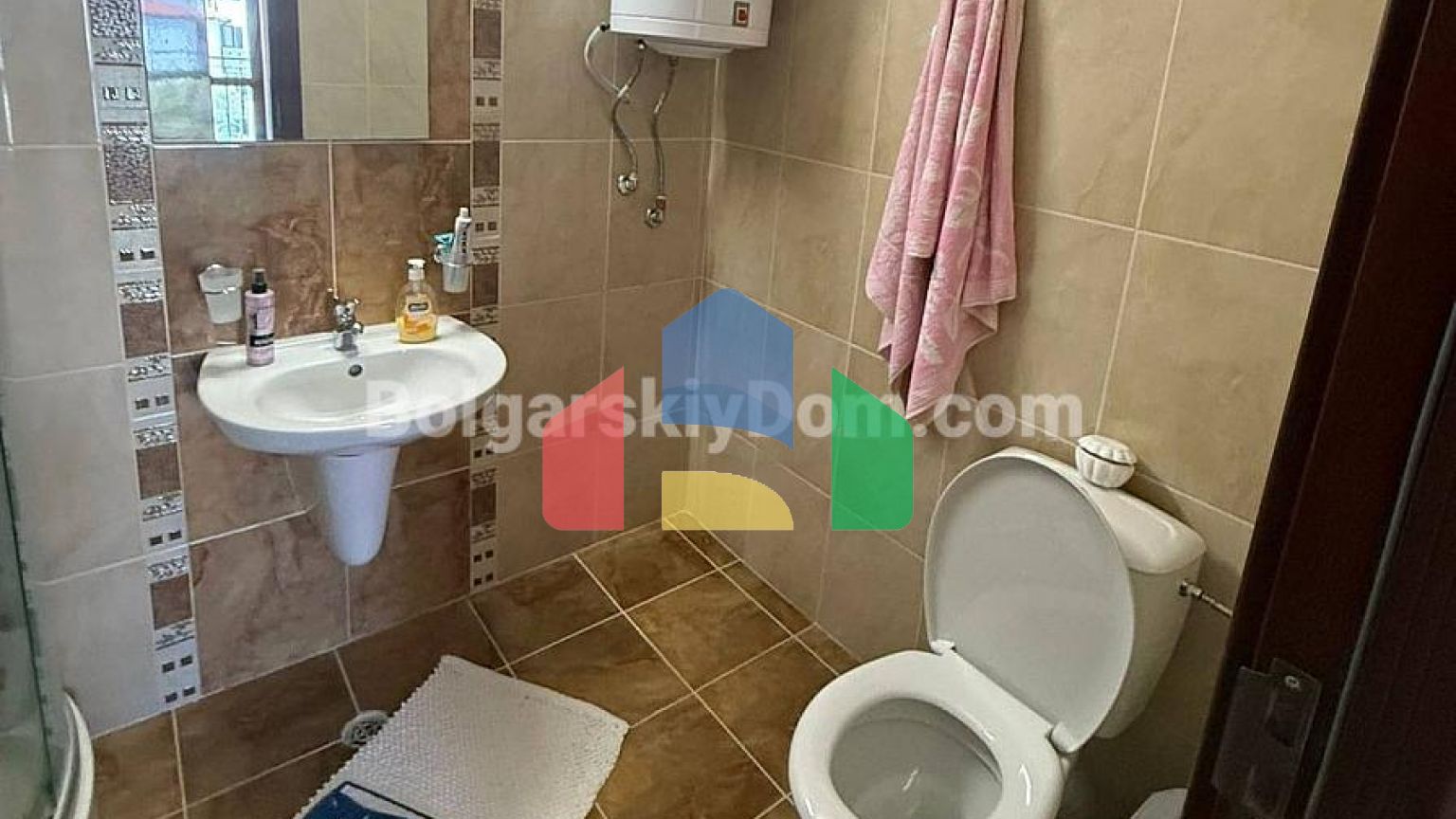 Трехкомнатная квартира в Аполлон 5