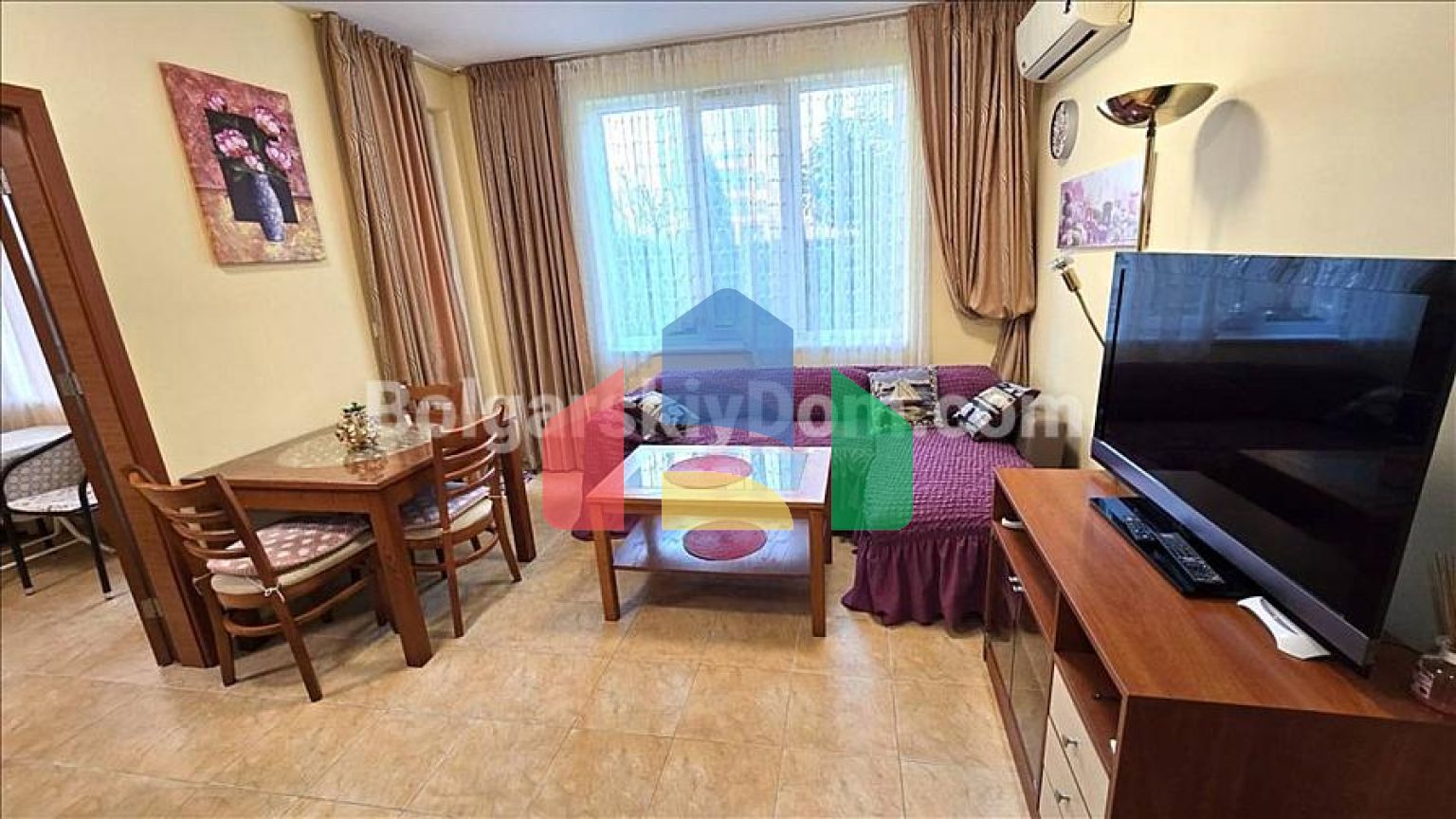 Трехкомнатная квартира в Тара