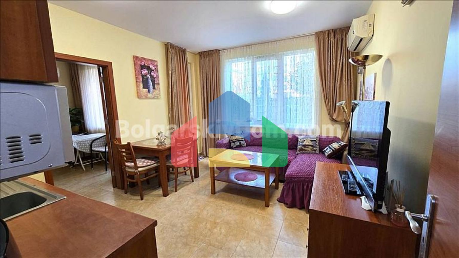 Трехкомнатная квартира в Тара