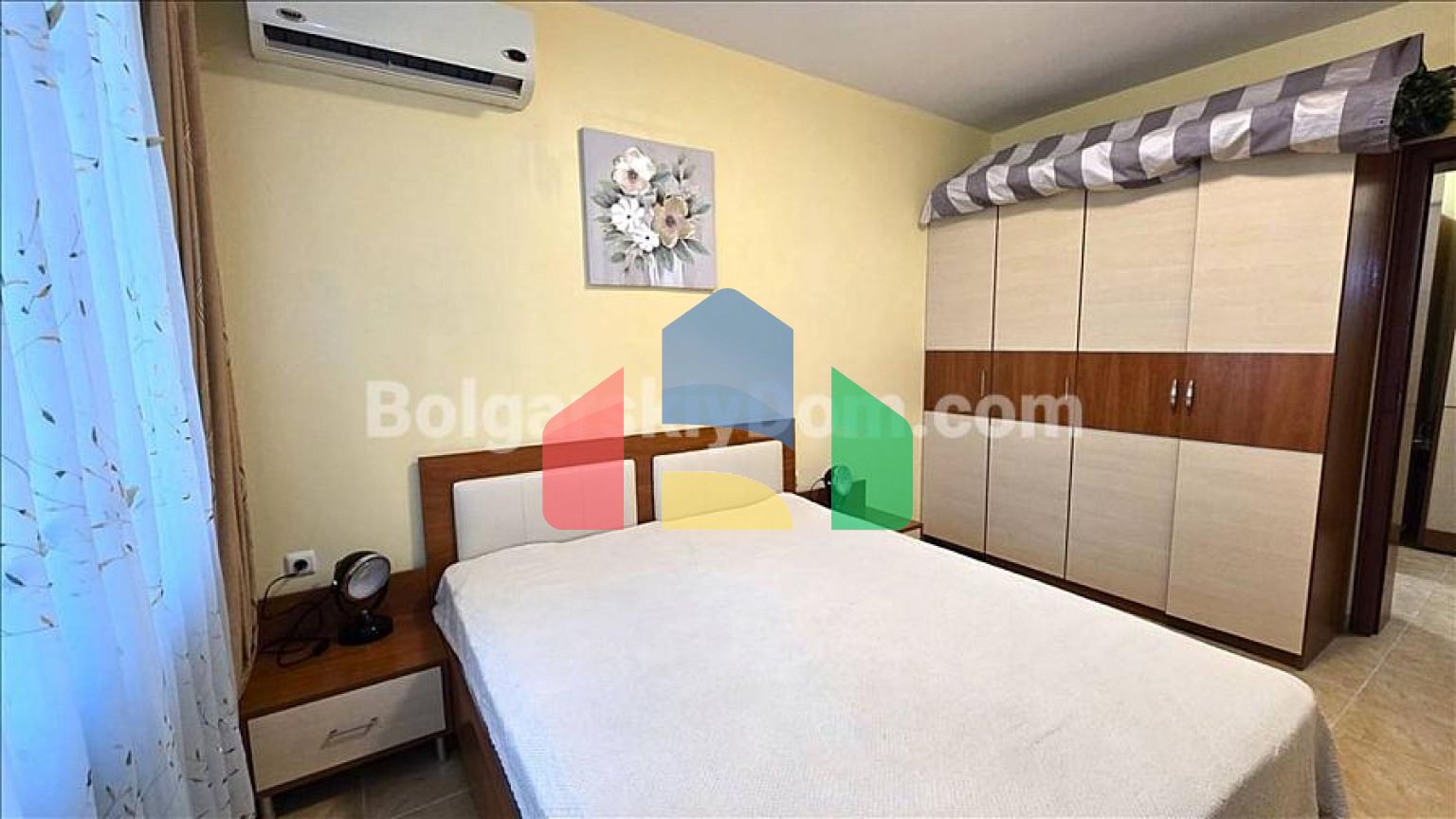 Трехкомнатная квартира в Тара