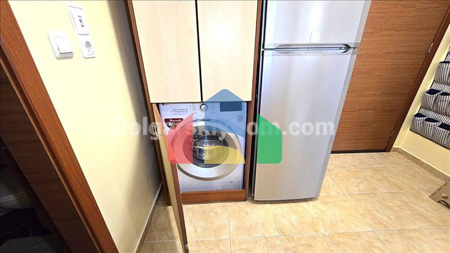 Трехкомнатная квартира в Тара