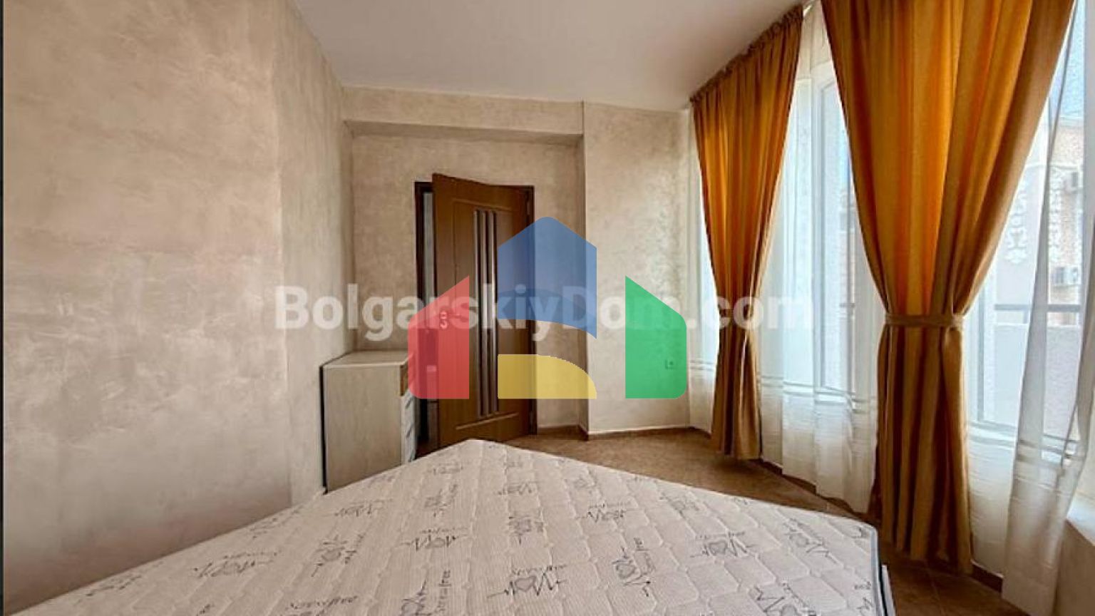 Двухкомнатная квартира в Саммер