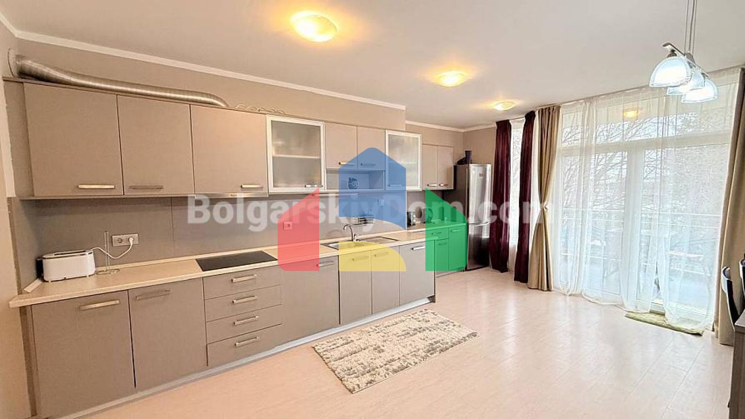 Трехкомнатная квартира в Оазис