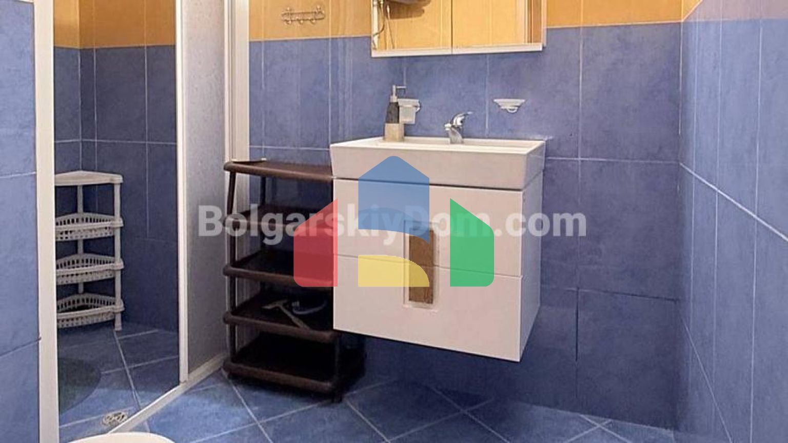 Трехкомнатная квартира в Оазис