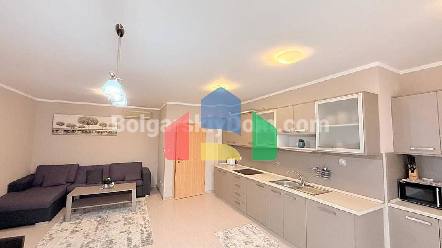 Трехкомнатная квартира в Оазис